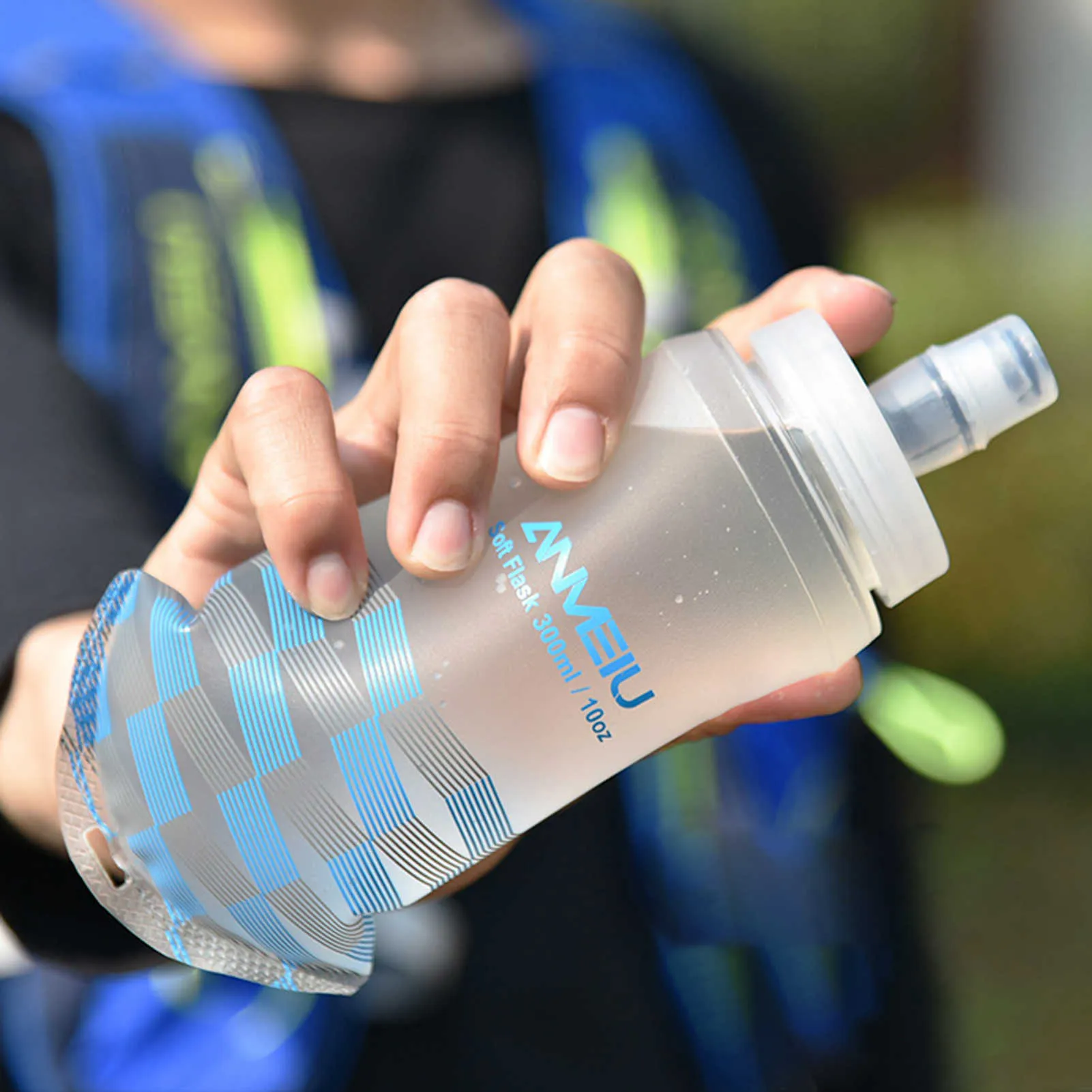 300 ml souple pliable bouteille d'eau pliable souple TPU boisson bouteille d'eau sac d'eau flacon pour le sport en plein air en cours d'exécution cyclisme Y0915