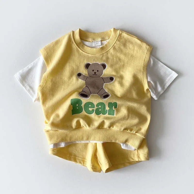 Été unisexe bébé t-shirt ensemble court 3 pièces coréen enfants mode mignon ours vêtements ensembles garçons filles VestTshirtShorts vêtements 2108047271423