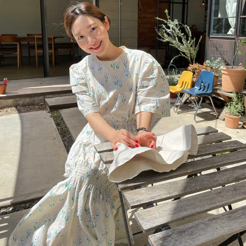 Korejpaa mulheres vestido verão coreano chique estilo ocidental decote em torno do pescoço floral em camadas de cordão com manga folhada vestidos 210526