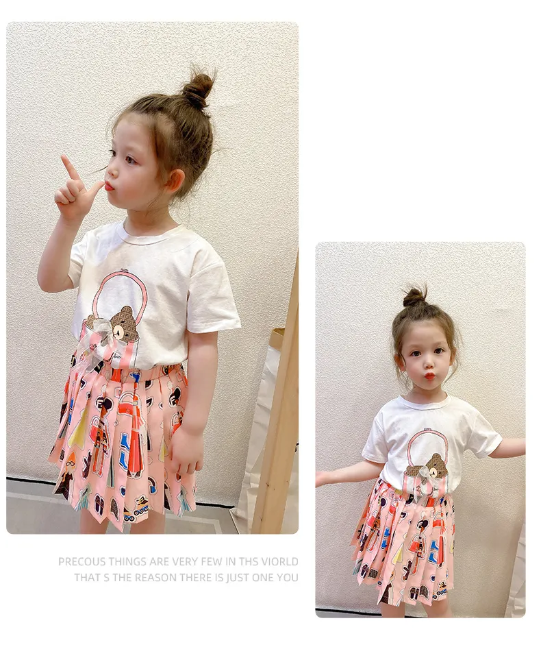 2021 Girls Designer Princess Dress Summer Cartoon Short Sleeve Pleated Dresses Little Girl Stitching Round Neck Casual Party Clothes S1006