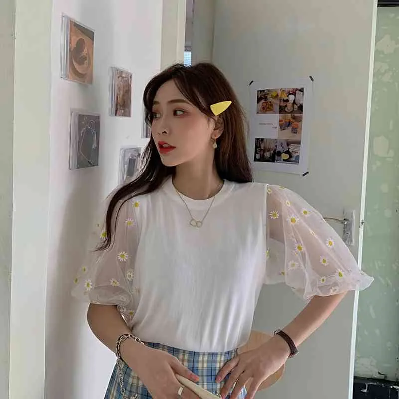 Sommer Damen Puffärmel gestricktes T-Shirt Tops Kurze koreanische Ins kleine Gänseblümchen-Mesh-Nähte T-Shirt GD371 210506
