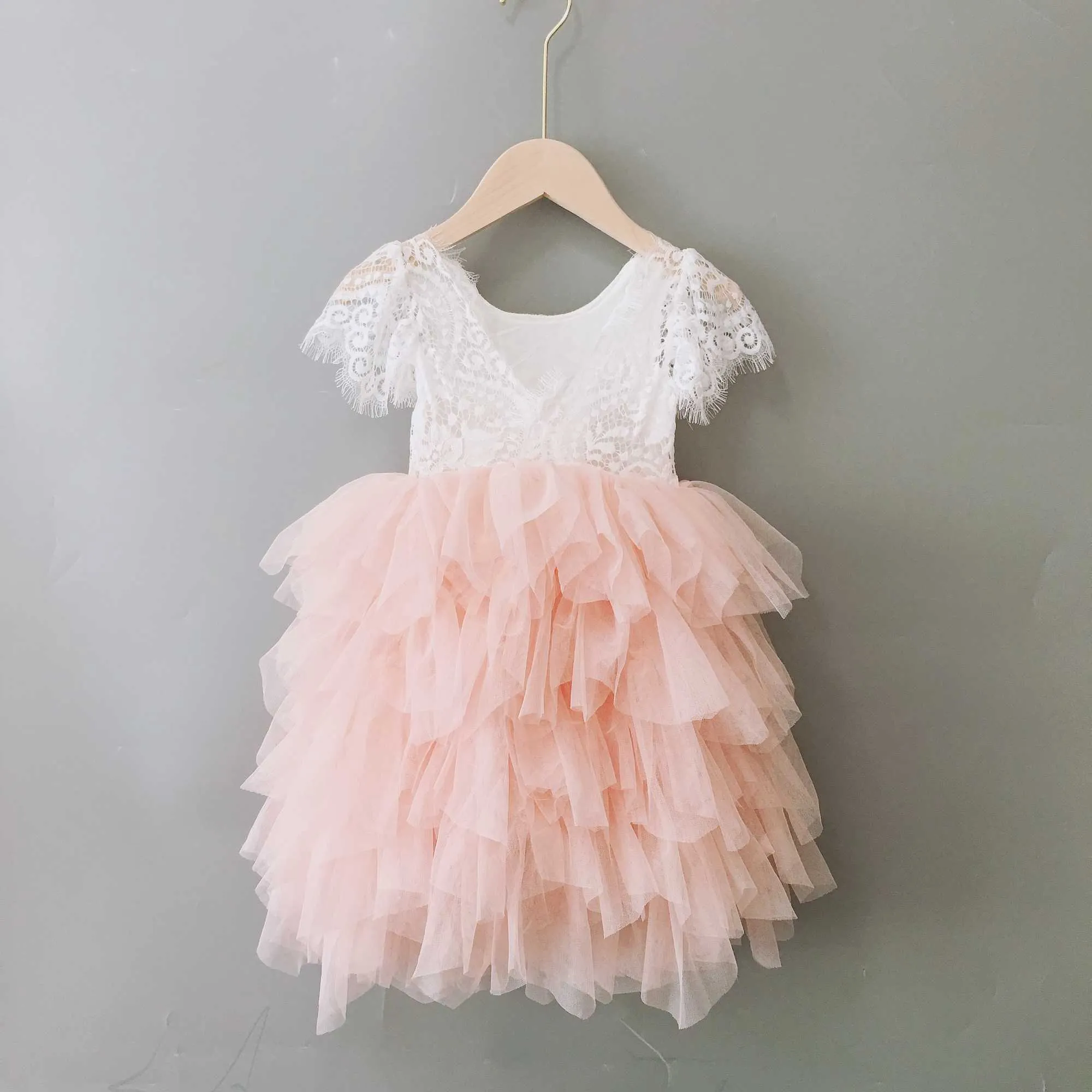 Vestido de renda fofo meninas verão para crianças mosca manga bolo de bebê 1-10y aniversário blush Princesa Prom 210529