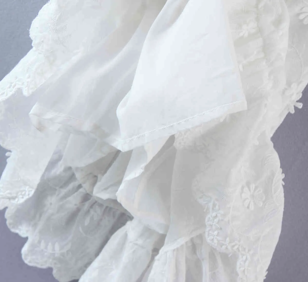 Verano 3D Flor Blanco Vestido de manga corta Retro Cintura delgada Dobladillo Orejas de madera Volantes Mujeres Mini vestidos Vacaciones 210429
