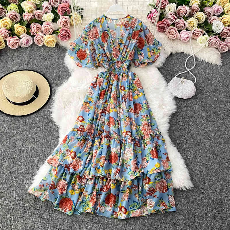 Sommarlov Elegant Kvinnor Skiktad Ruffles Chiffon Boho Klänning Koreansk Kläder Elastisk Midja V-Neck Floral Mixi 210514