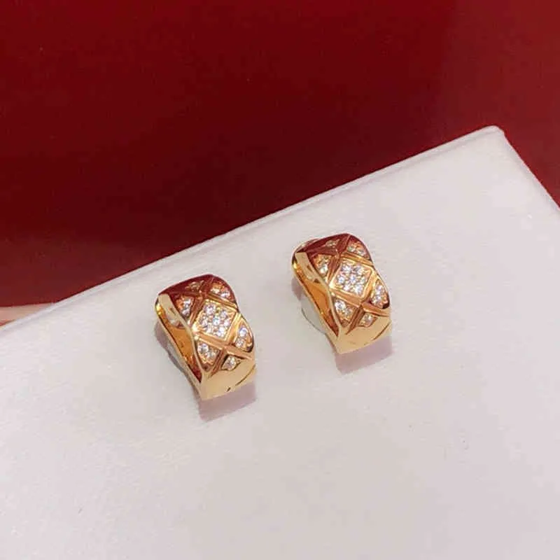 Marca de tendência 2021 pura prata esterlina 925 joias brincos de cor dourada para mulheres design de losango festa de casamento pino de orelha C