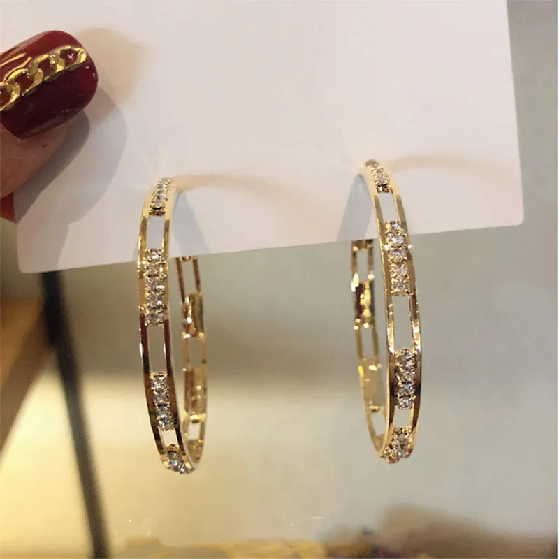 Golden Round Crystal Hoop oorbellen voor vrouwen Bijoux Geometrische strass Rijnafhankelijke overzicht van sieraden partij geschenken