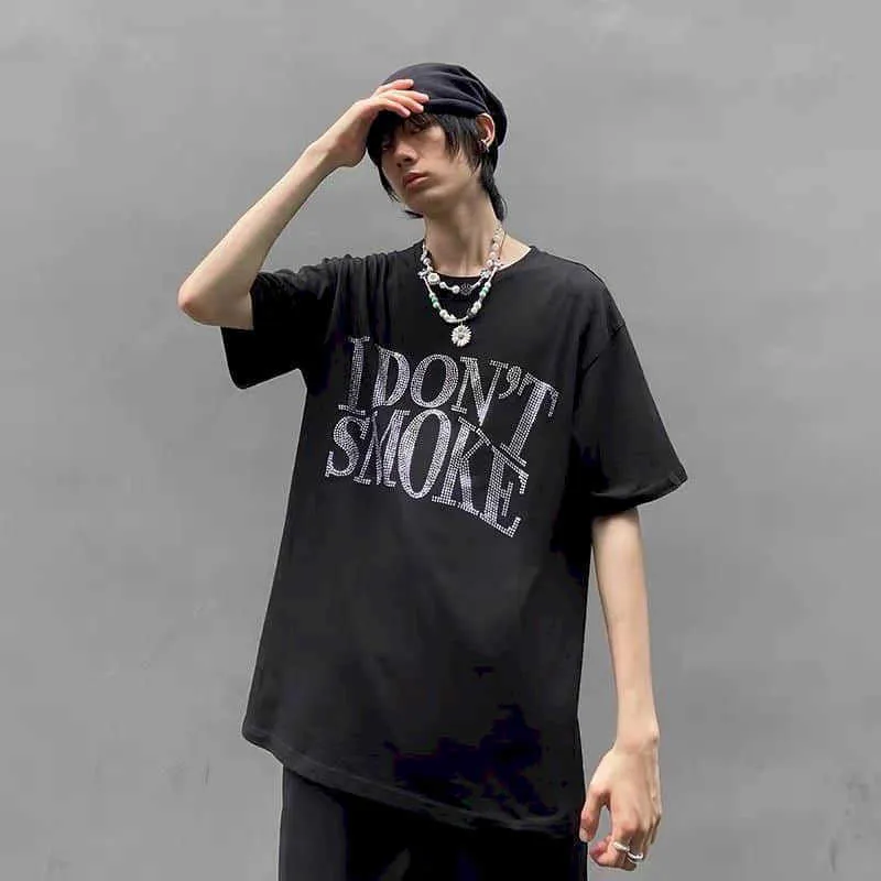 Été Harajuku T-shirts Hommes Punk Tops Imprimé Diamant NE PAS FUMER SOMMEIL Unisexe T-shirt Femmes Tee Couples Vêtements 210716