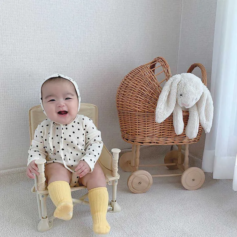ベアリーダースプリングフルスリーブ赤ちゃん赤ちゃん女の子女の子ロンパース韓国生まれの水玉衣服幼児ガールジャンプスーツ帽子210708