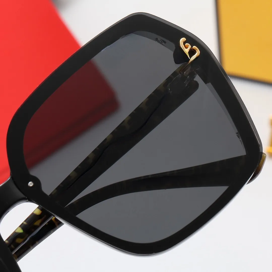 2021 Designers Luxury Sunglasses Stylish Fashion Vintage High Quality Polarized for Mens Womens Eyeglasses