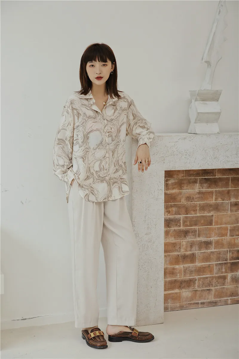 Camicetta a maniche lunghe in chiffon tie-dye Camicia da donna con colletto abbottonato allentato Abbigliamento giapponese Autunno Abbigliamento 210427