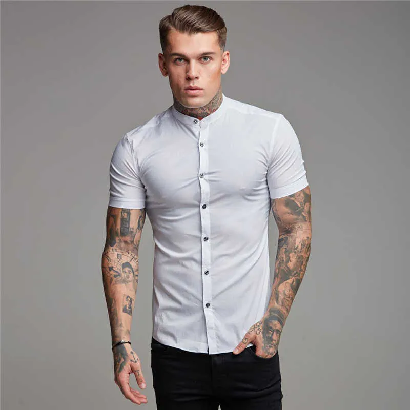 Ankomster sommarman Kortärmad skjorta Solid Fitness Mens Stand Collar Super Slim Fit Business Dress Button Gym Tops 210626