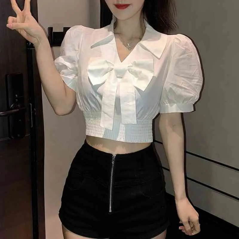 Ezgaga Sexy Crop Tops Femmes Blouse D'été Mince Col En V All-Match Coréen Chic Manches Bouffantes Bowknot Solide Blanc Chemises De Mode 210430