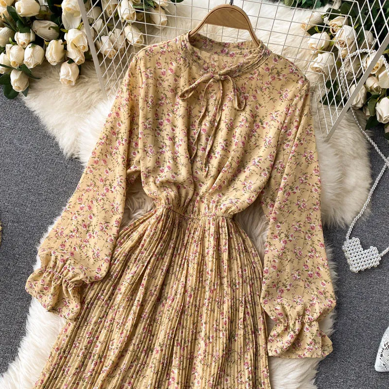 SINGREINY Korean Pleated Floral Dress Women Sweet Puff Sleeve O Neck A-line Dresses Autumn Boho Print Vacation Midi Long Dress 210419