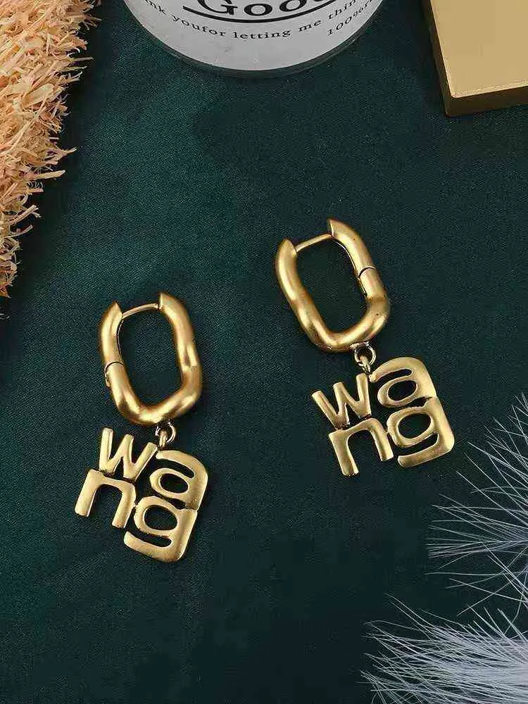 Vintage Kopparlegering Kvinnor Långt Drop Earring Letter WANG Mode Örhängen H1027