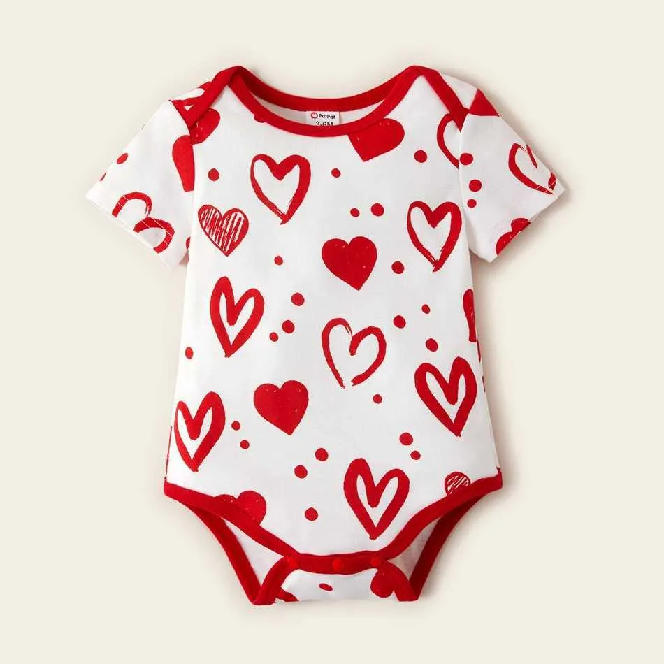 Ankunft Sommer 3-teiliges Baby-Mädchen-Liebesbrief-Druck-Bodysuit-Spielanzug-Kleidung 210528
