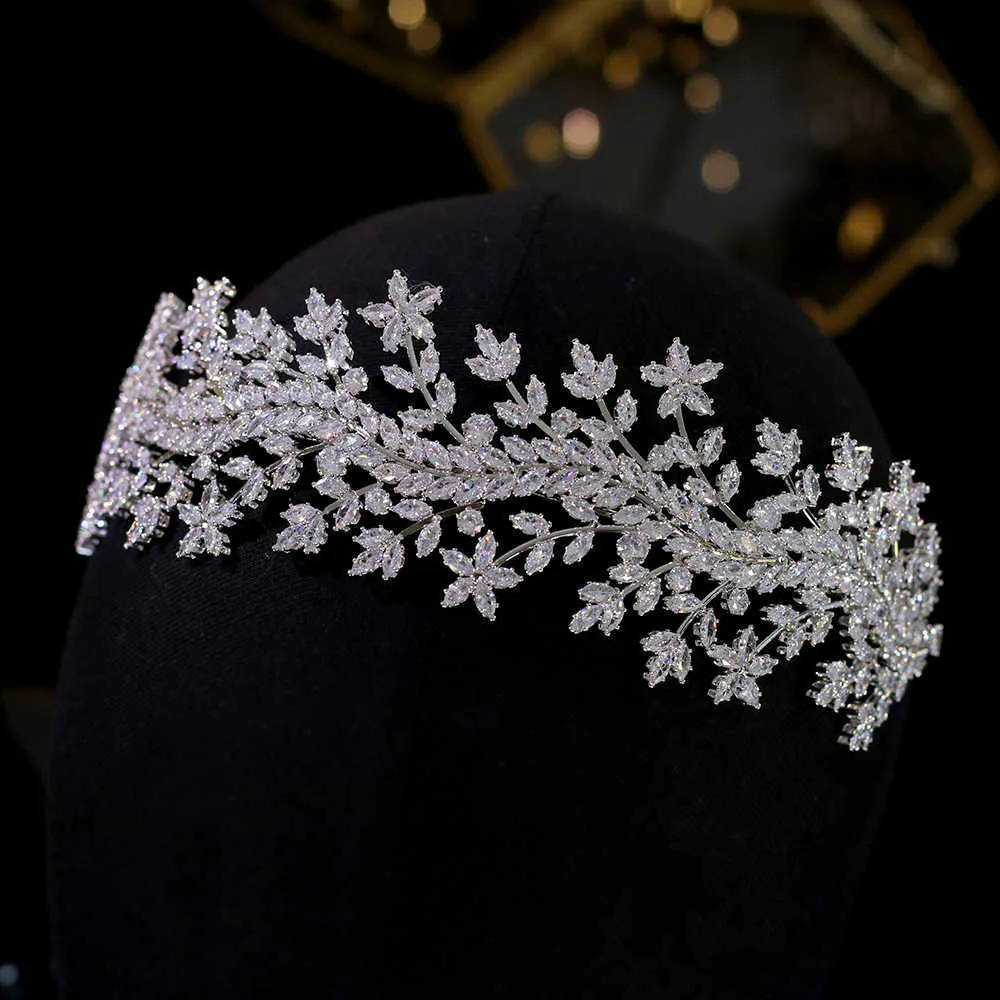 Tiara Bridal Crown Headdress, Crystal 3a Cyrkonia Elegancka kobieta Headdress and Party Wedding Hair Akcesoria 210707