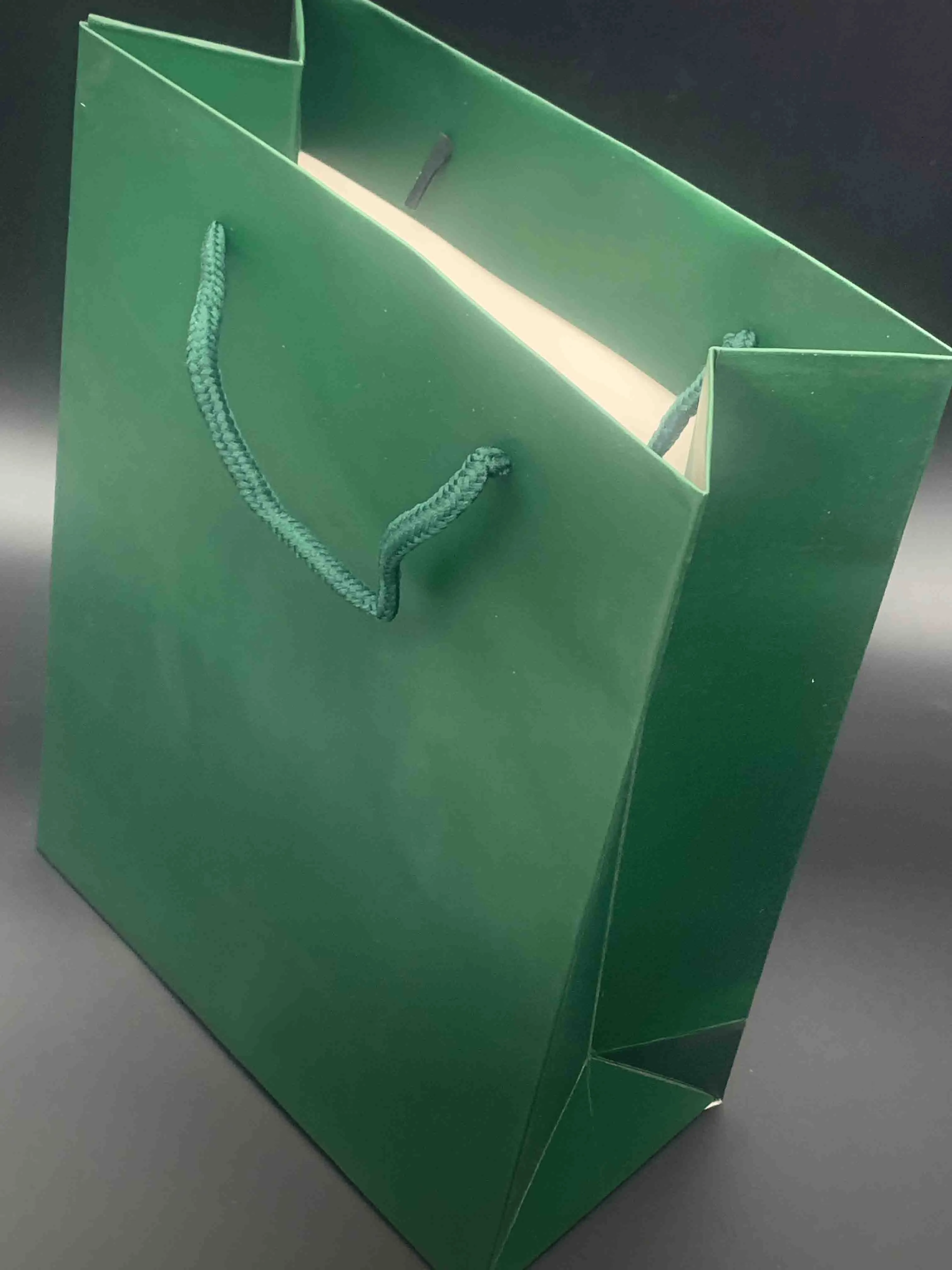 Oryginalne zielone drewniane pudełka Prezent można dostosować Model Numer seryjny Mała etykieta Anti-Pounterfeiting Card Watch Box Brochure FIL255Z