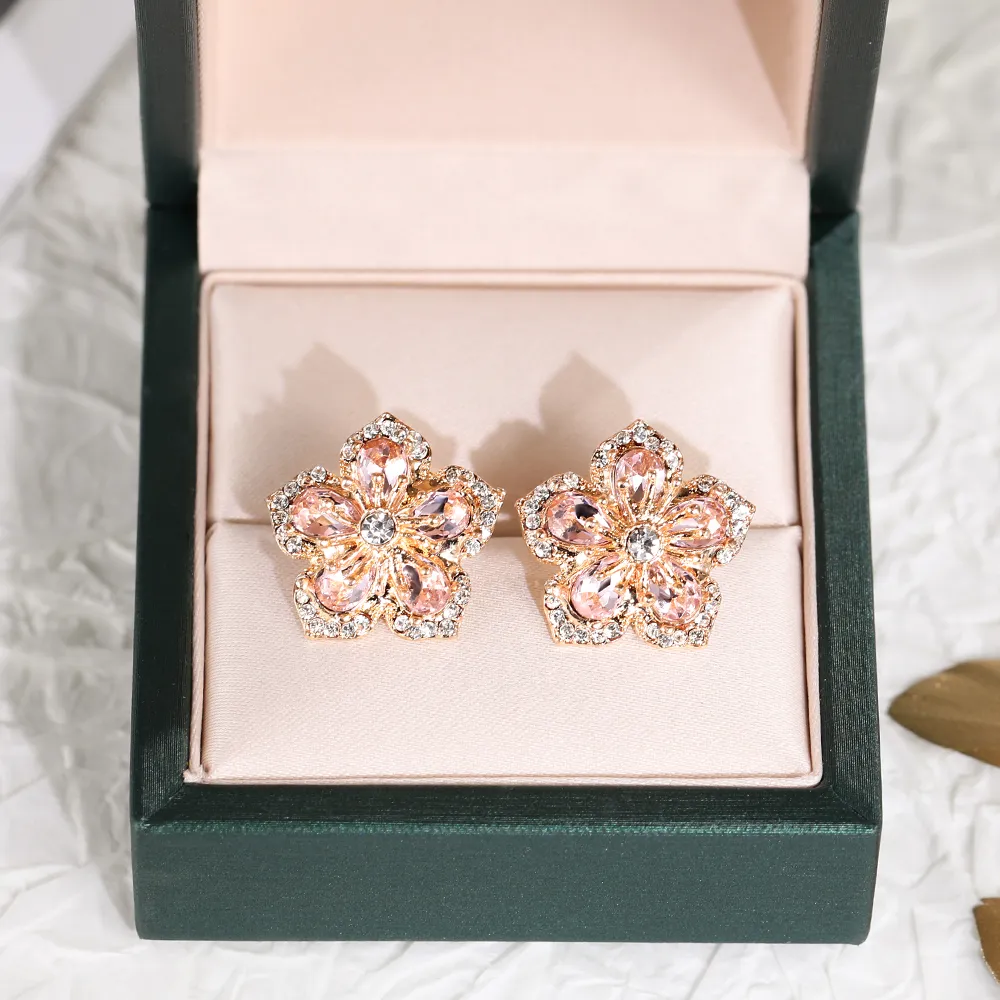 Huitan romantyczny ślubny ślubne kolczyki z kwiatami 2 Kolory dostępne delikatne akcesoria imprezowe Fine Gift oświadczenie biżuterii 455242196192