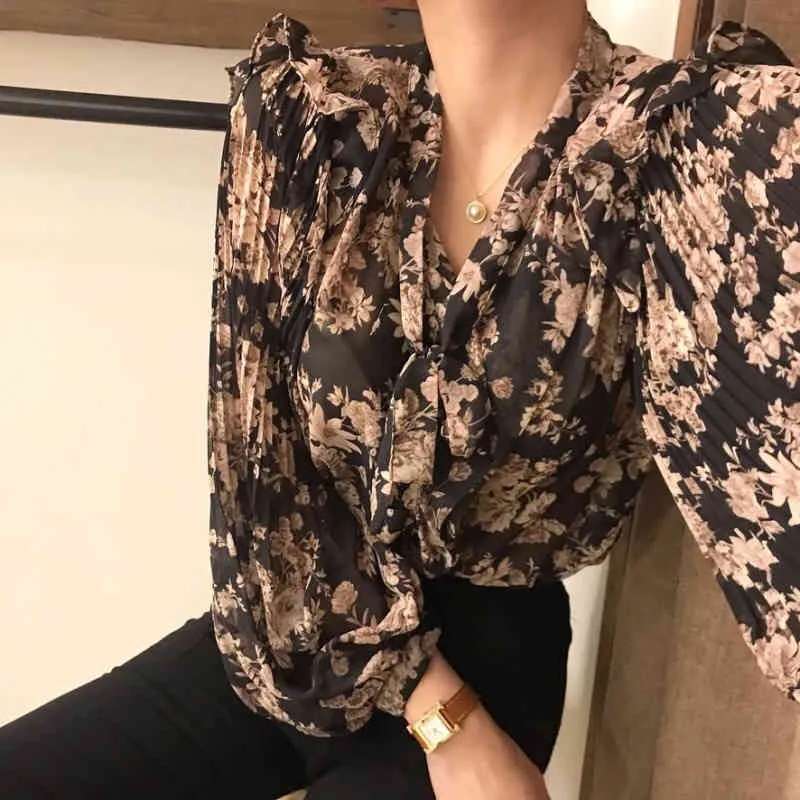 Ezgaga blus kvinnor koreanska chic söt spets upp v-neck blommig tryckt lång lykta ärm ruffles damer skjortor mode blusas 210430