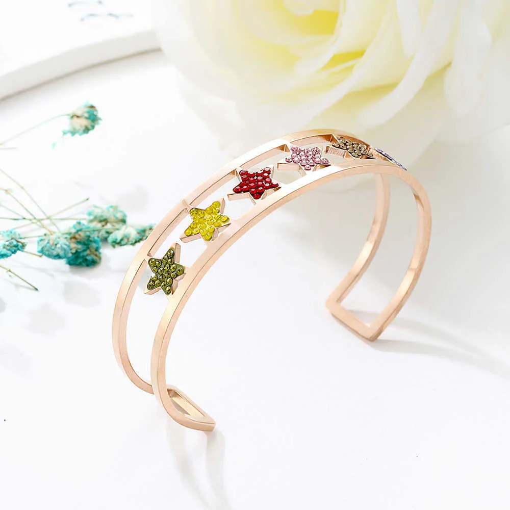 Rose Gold Rostfritt stål Pentagra Star Open Cuff Armband Bangle för Kvinnor Klar Färgrik Kristall Bangle 2019 Nya Smycken Gift Q0719