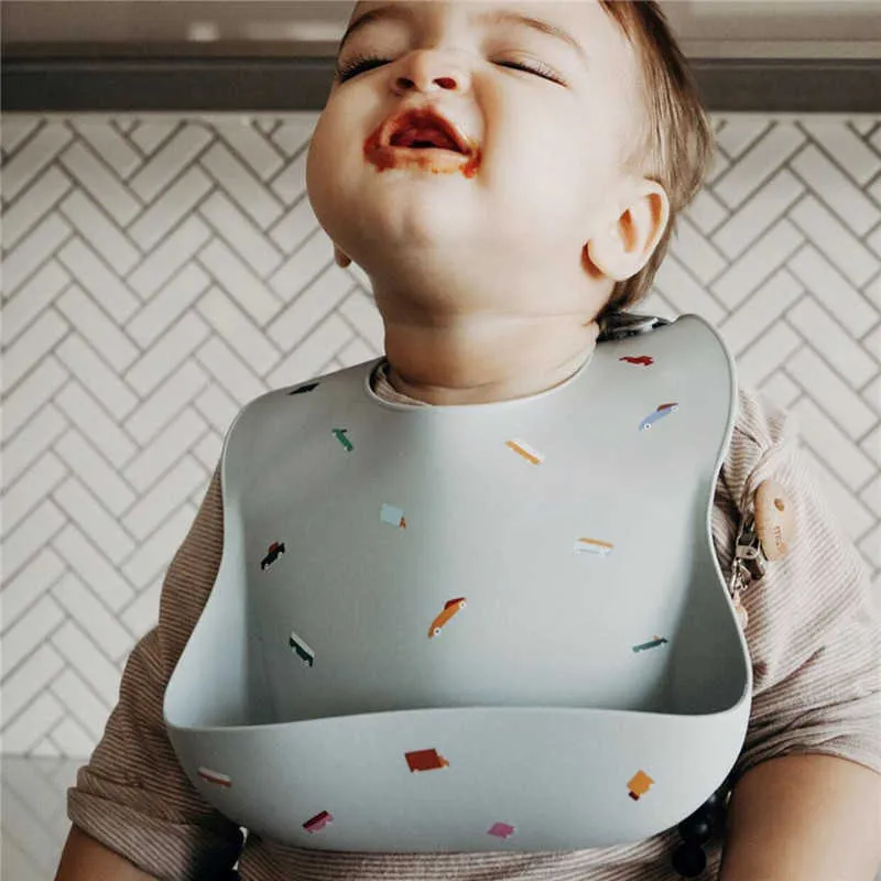 Bebek Silikon Önlüğü Kiraz Karikatür Sevimli Su Geçirmez Çocuk Besleme Malzemeleri Moda Çiçek Baskı Tüm Accessorie 210619