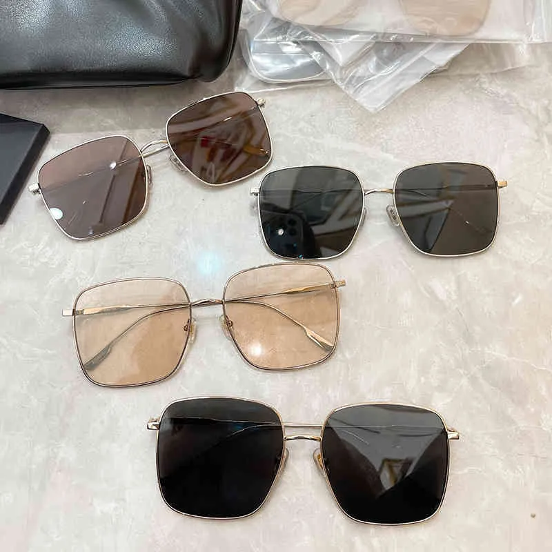 2021 Lyx märke mjuka solglasögon Design Diane Square Titanium Solglasögon Kvinnor Män Vintage Lady Optisk Glasse UV400