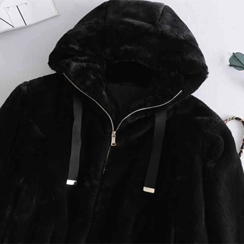 Casual Woman Loose Hooded Faux Fur Coat Fashion Ladies Winter Warm Tjocka Outwear Kvinna Chic Oversized Pocket Jackor 210515