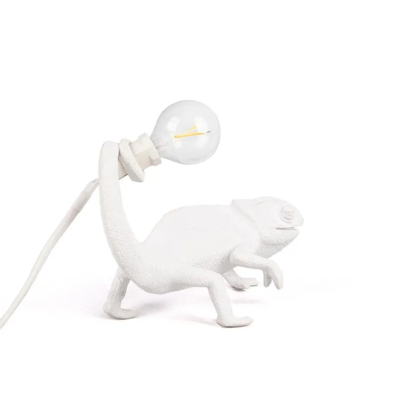Lampy stołowe Nordic Designer Lizard Lampa nocna nowoczesna urocza żywica LED Animal Chameleon Łóżko salon dom Deco Light FoxTureTabl224M