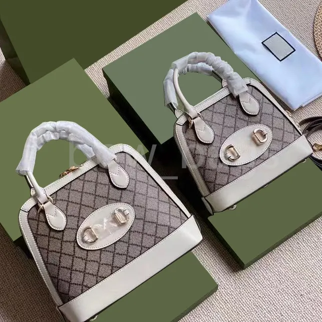 2021 Designers de luxe Fashion Lady Lettre fourre-tout Sac d'embrayage ordinaire sac à main à la ferme
