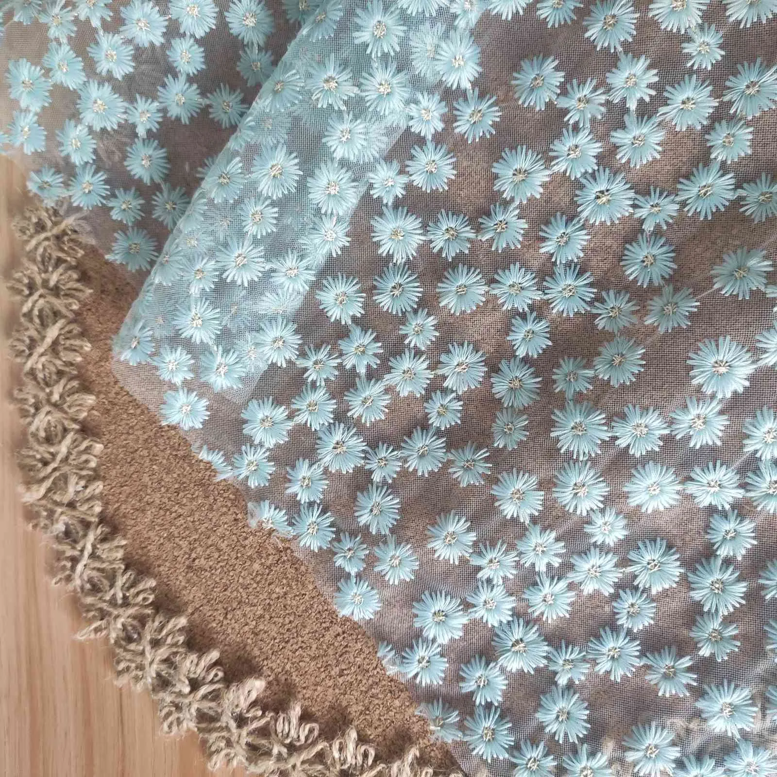 Nieuwe hoge kwaliteit blauwe madeliefje mesh borduurwerk kant stof sluier rok venster scherm achtergrondmateriaal