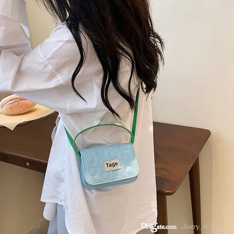 Kids Princess Handbags 2021 Parent-Child Broider Line Solid Colors Pu Messenger Sacs Girl Crossbody Lipstick Femme mini sac F587