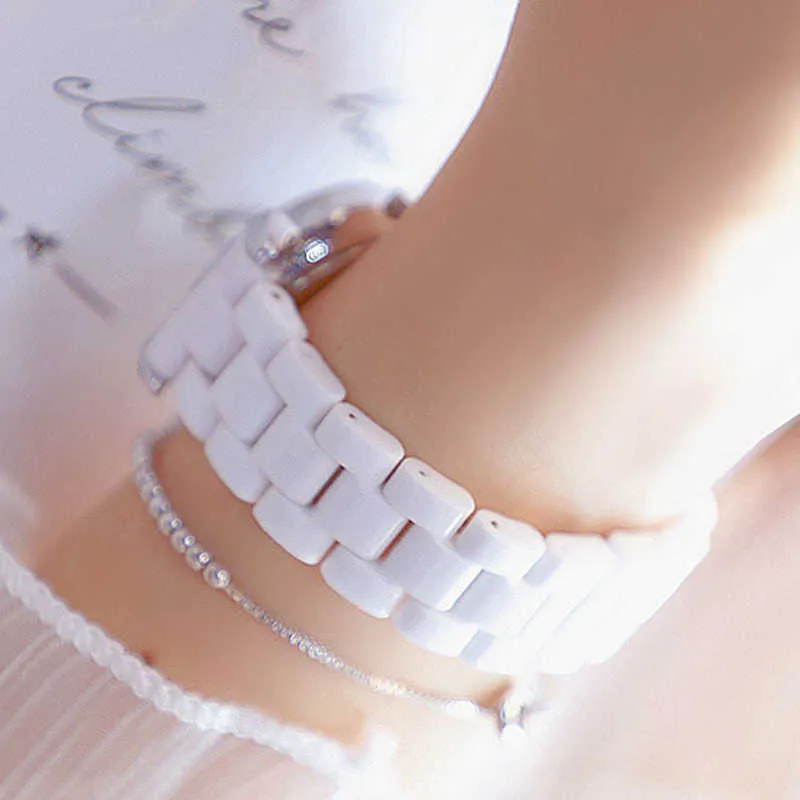 Montres pour femmes Marque de luxe Robe de mode Femme Montres en or Femmes Bracelet Diamant Montre en céramique pour fille Reloj Mujer 2105261p