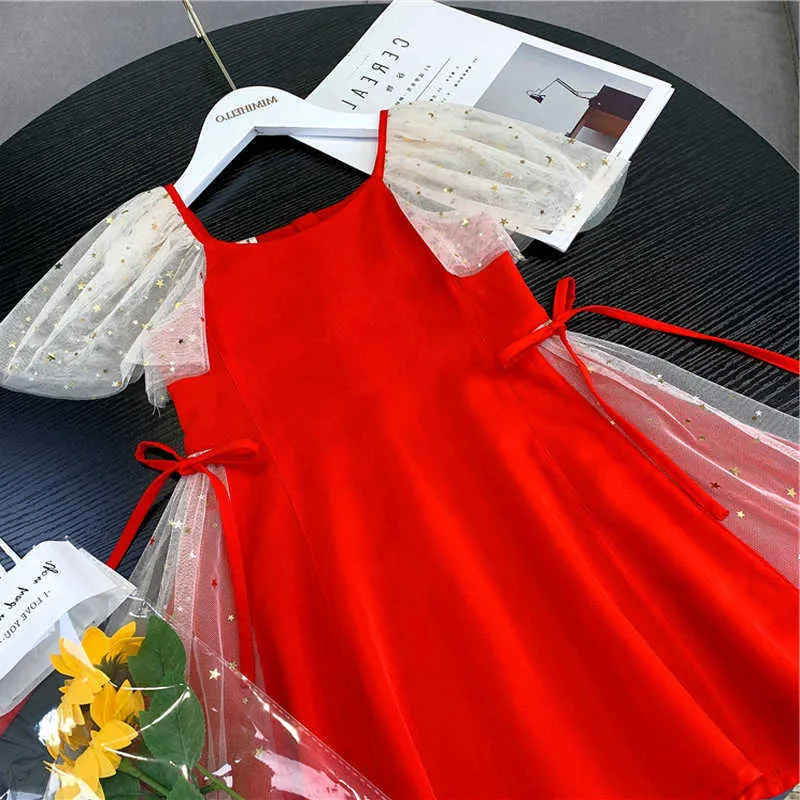 Sommarflickor Dress Star Net Garn Stitching Flying Sleeves Red Princess 2-6 år Mode Barnkläder 210625