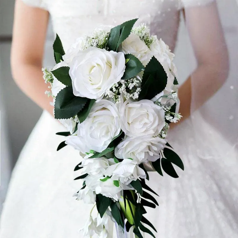 Bröllopsblommor brud bukett handbundet blommor dekoration semesterfest levererar europeisk schäslong longue roses260s
