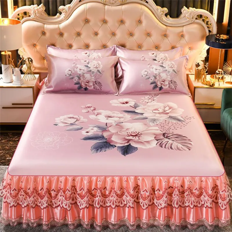 Letto Gonna da letto estiva in seta di ghiaccio Biancheria da letto di fascia alta Fiori romantici rosa Tessile confortevole con copriletto federe 2 pezzi F0502 210420
