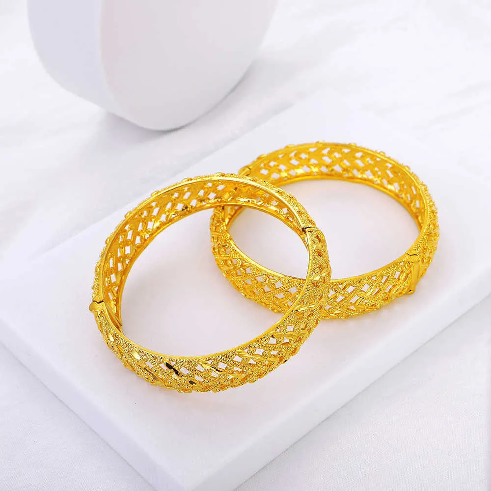 2 st / Armband Guld Bangles För Kvinnor Tillbehör Brud Bröllop Armband Indiska / Etiopiska / Frankrike / Afrikanska / Dubai Smycken My42 Q0717