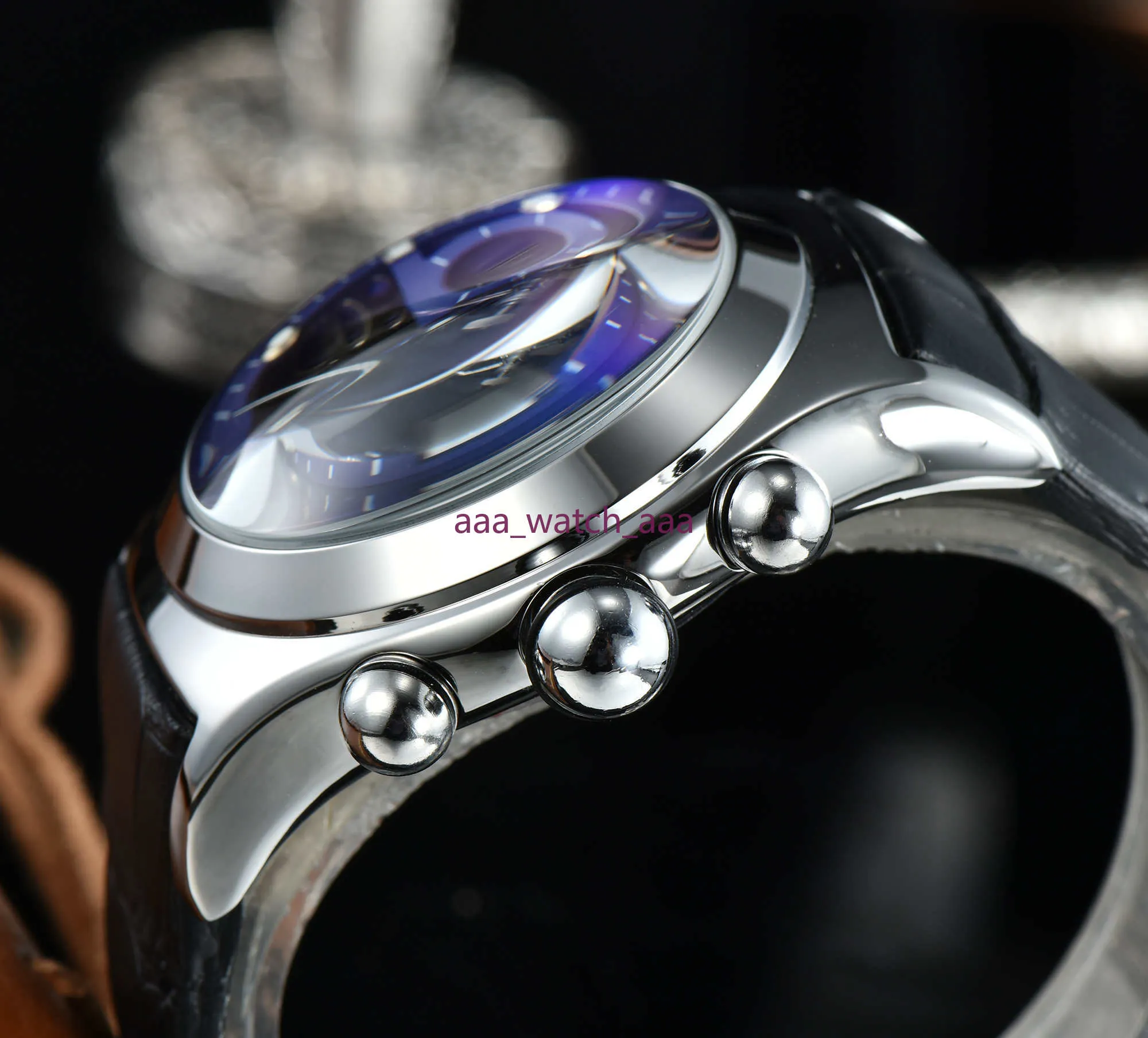 Hoogwaardige Zwitserse merkhorloges voor mannen Quartz Watch lederen band Kleine wijzerplaat Moving Waterdichte designer Horloges Orologio di Lusso8643412