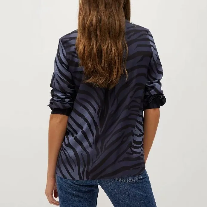 Streetwear Women Blue Zebra-Stripe Print Shirts Fashion Ladies Turn Down Collar Tops Elegant Female Chic Button Blouses 210427