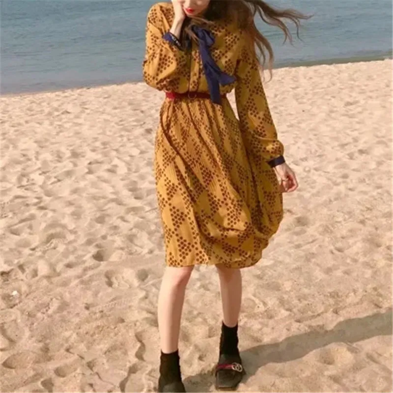 女性のドレス黄色いドットショートエスメンガのカジュアルなRuched長袖女性のファッション弓ビーチES 210519