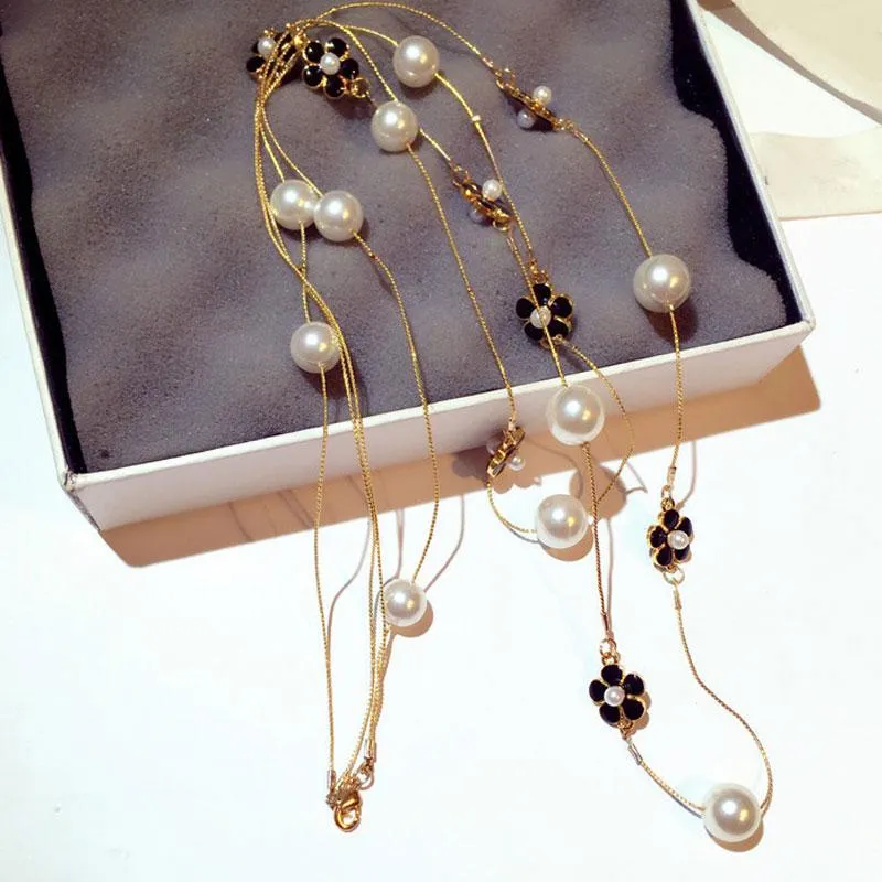 Collier de perle de petite chaîne de luxe pour femmes Camellia double couche collane lunghe Donna Flowers Maxi Party Gift Chains 2659