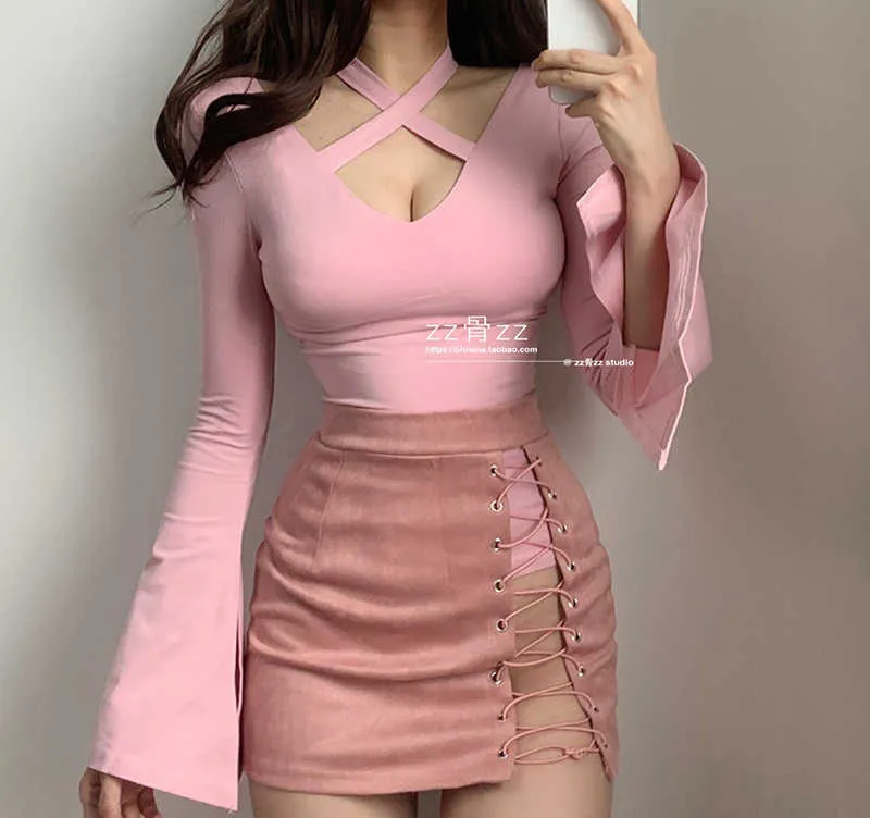 Womengaga Cross Bandage Low Chest V-Neck Hollowed Out Flare Sleeve Temperament Sexig Long Top Shrit Blouse VB1P 210603