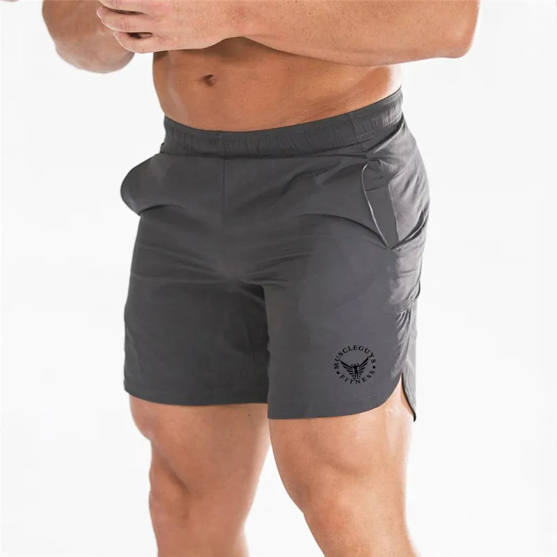 Été Fitness Shorts Hommes Gymnases Shorts Professionnel Bodybuilding Marque Vêtements Joggers Séchage Rapide Sweat Shorts 210421