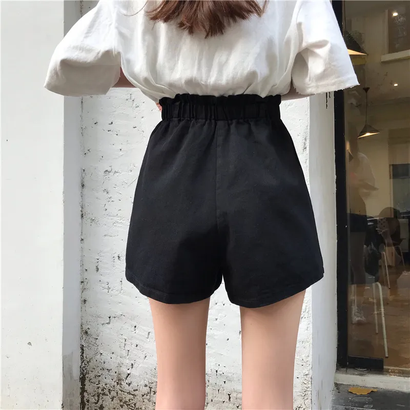 女性の堅いショートパンツ夏の新しい韓国風のトレンディなファッションショーツカジュアルな緩いハイウエストスリミングイミテーションデニムショーツ210422
