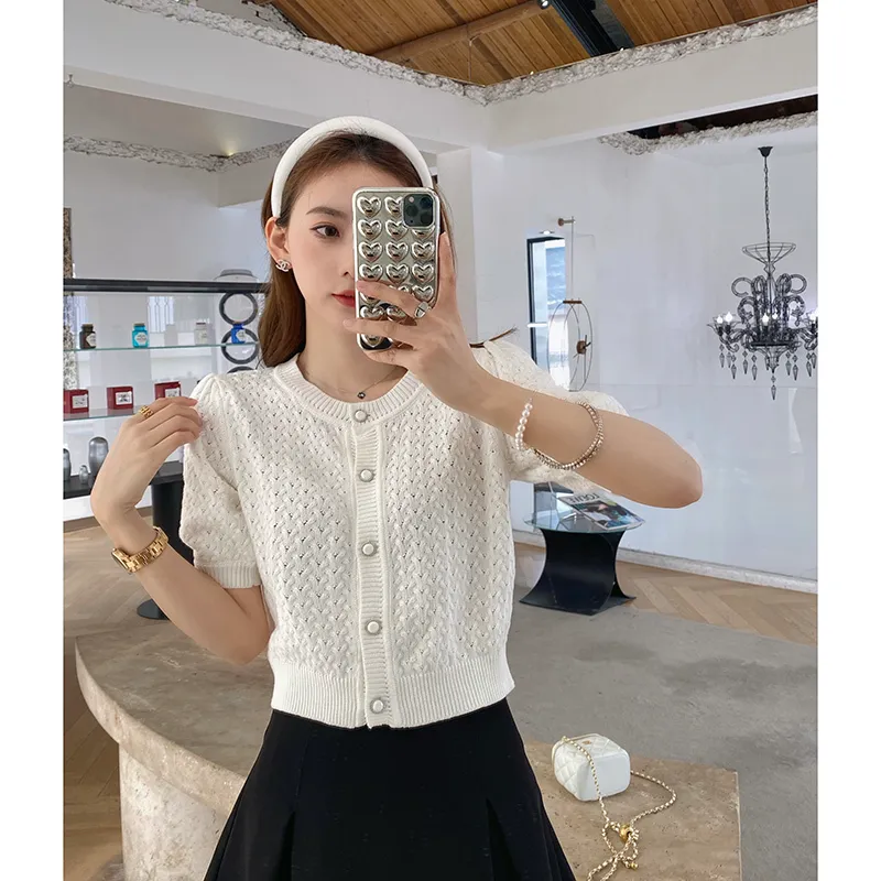 Fashion Short Women's Top Knit Tröja All-Match Solid Färg Fem-Point Sleeve Cardigan Slim Fit 210520