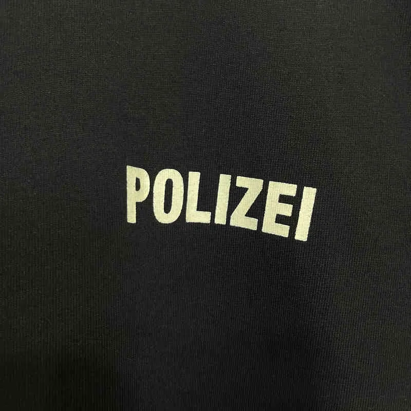 Black Green S 'Polizei' T-shirt 2021 män kvinnor text tryckt s tee tonal broderade vtm toppar kort ärm G11157682184