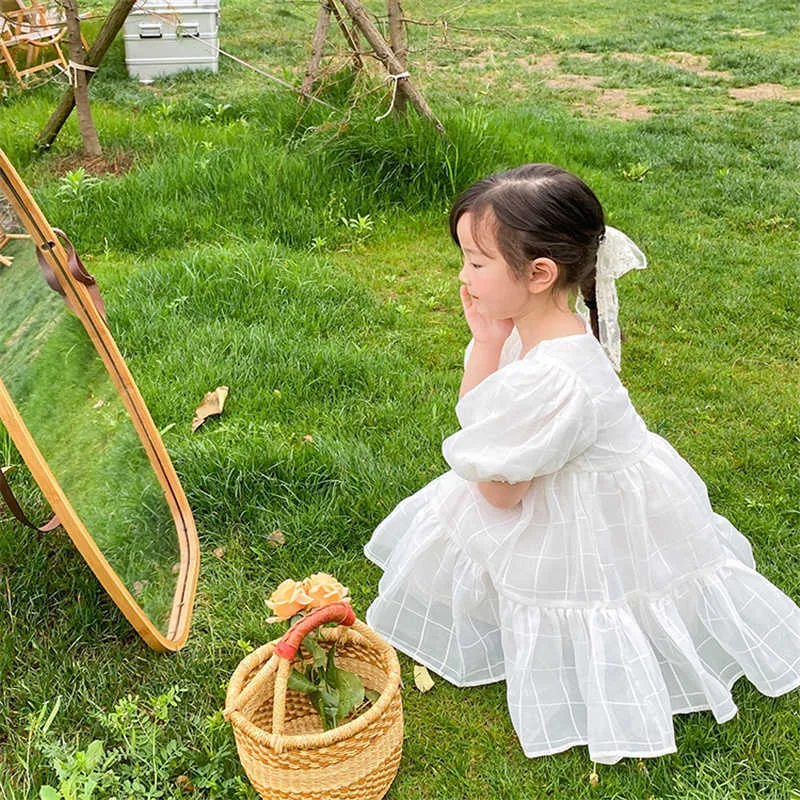 Koreański styl lato dziewczyny siatki rękaw puffowy księżniczka suknia dzieci moda casual urodziny sukienki 210615