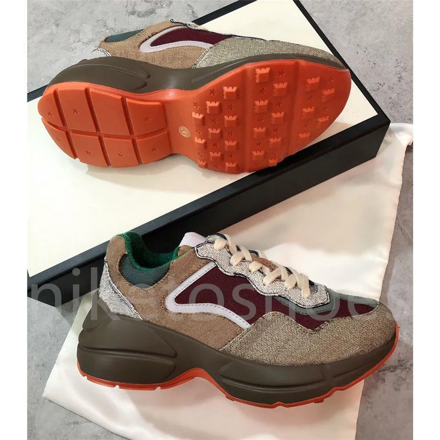 İtalya Tasarımcısı Rhyton Sneaker Erkek Kadın Eğitmenler Günlük Ayakkabılar 3m Yansıtıcı Kumaş ve Sarı Deri Trims Lüks Sneak