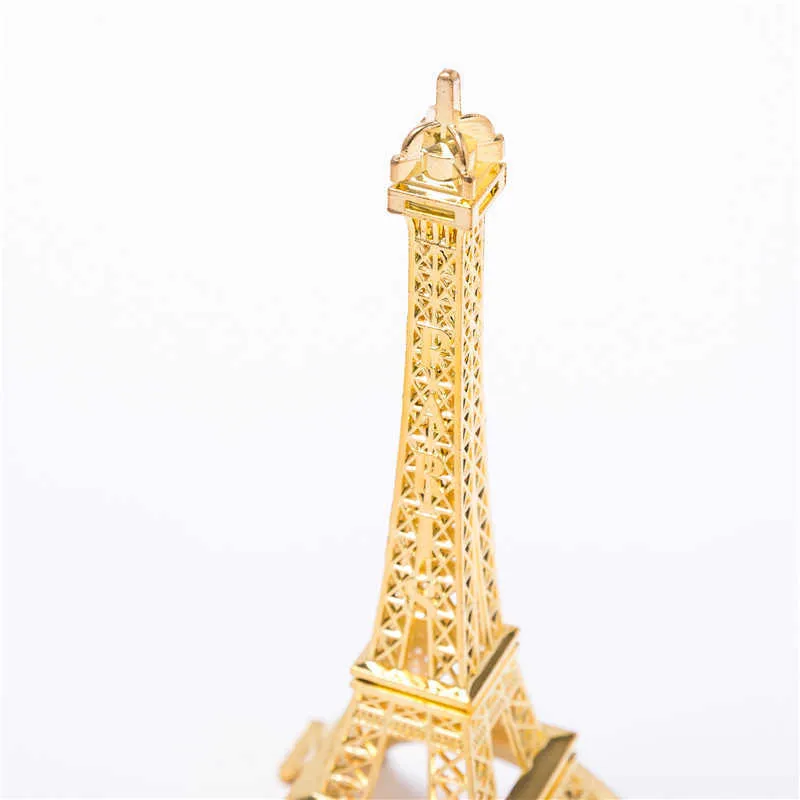 Gold Eiffel Tower décor zinc alliage de maison Amélioration de la maison Cabinet à vin décoratif x07101046196