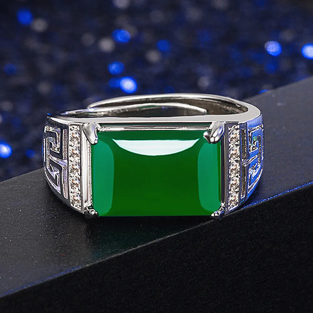 Vintage carving grön jade smaragd ädelstenar diamanter ringar för män bague smycken vitguld silver färg anillo tillbehör gåvor