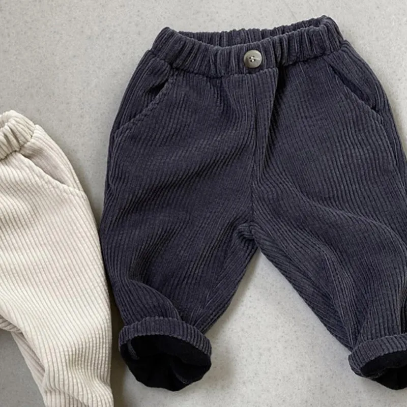 Pantalons en velours côtelé pour enfants hiver nouveau bébé Plus velours de pantalons sauvages décontractés lâches garçons pantalons droits garçon pantalons chauds 210413